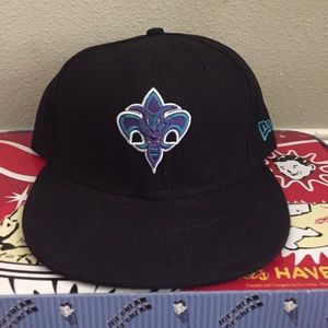 Vintage New Era Hornets 59 Fifty